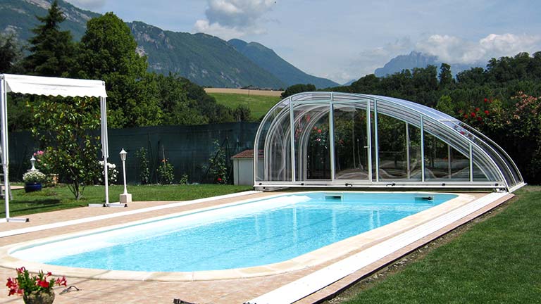 hohe-poolueberdachung-exclusiv
